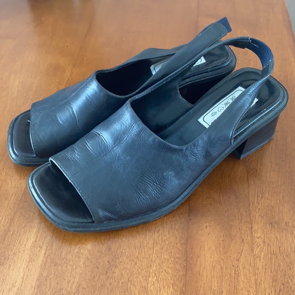 Vintage Womans chunky heels - Picture 5 of 5